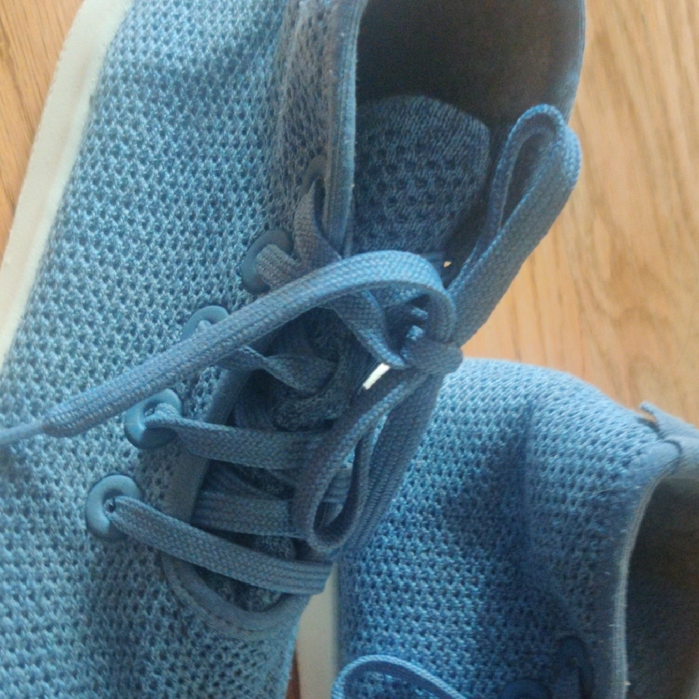 Allbirds Women's Sky Blue Sneakers Sz 7